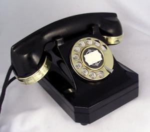 Stromberg Carlson 1243 - Brass Trim