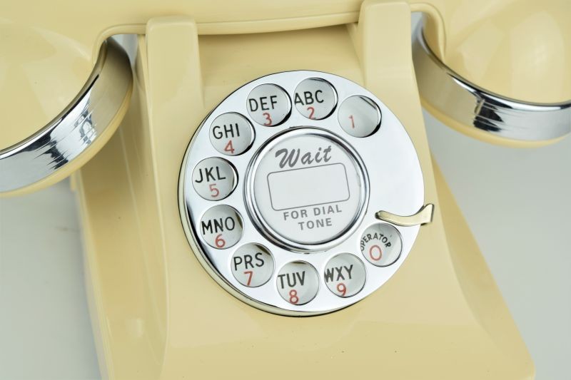 302 - Ivory - Chrome Trim