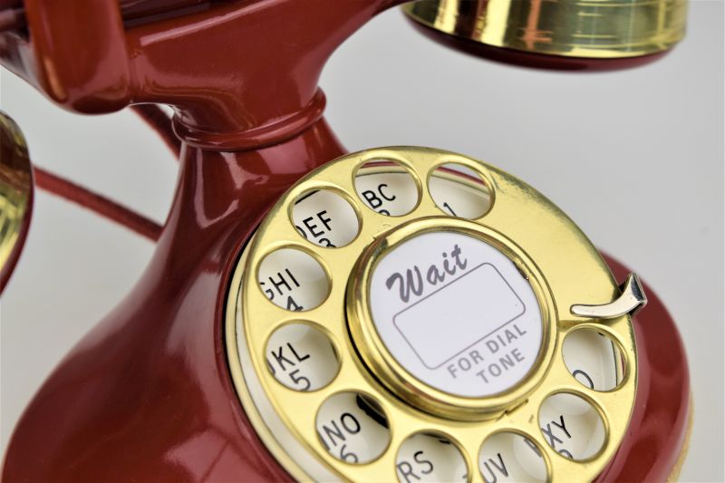 202 - Deep Red - Brass Trim