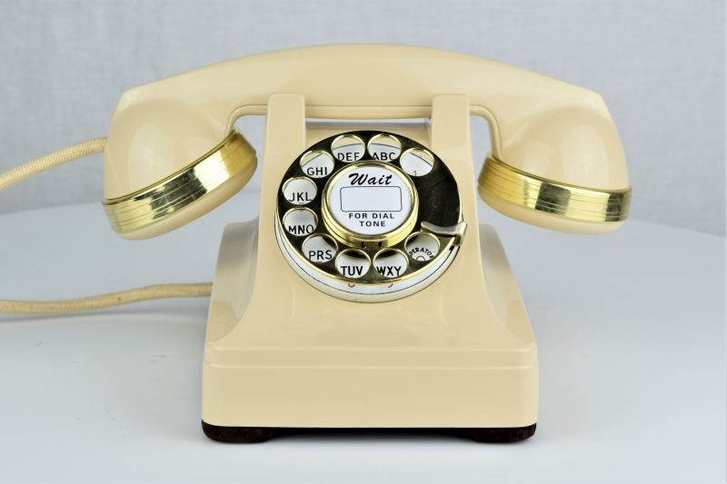 302 - Ivory - Brass Trim