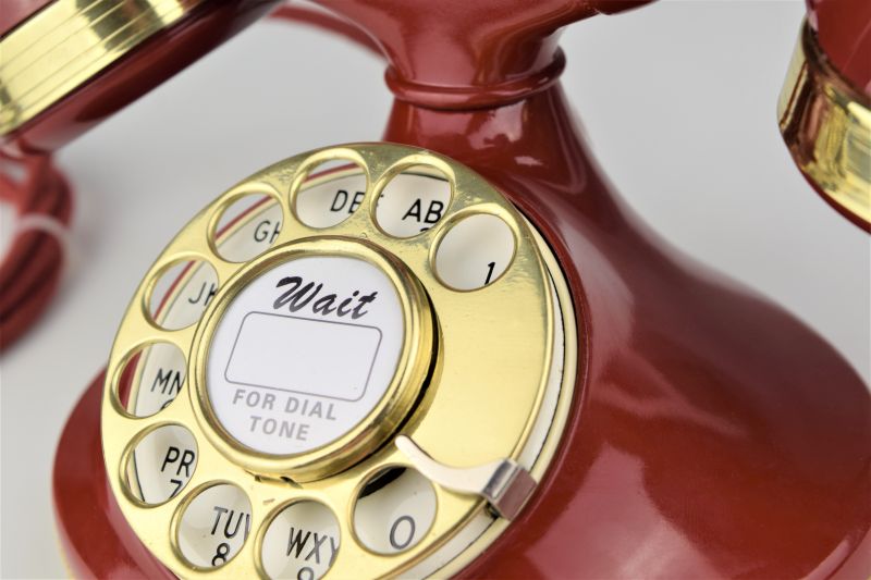 202 - Deep Red - Brass Trim