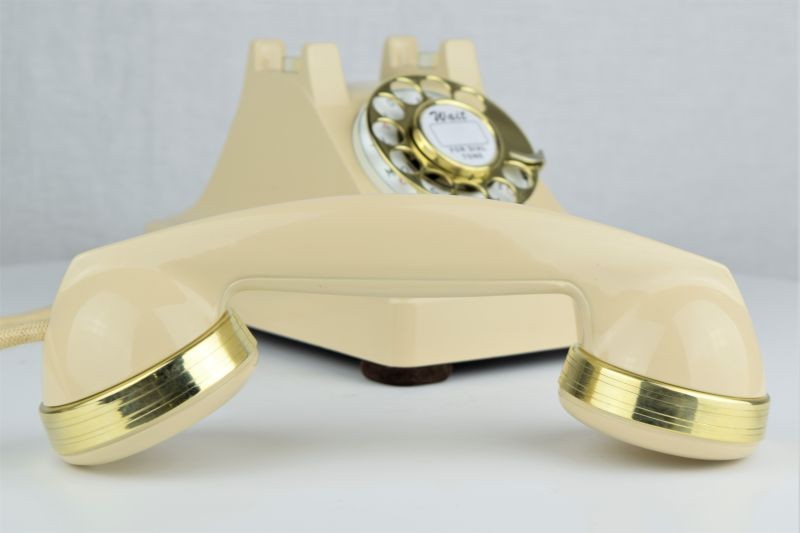 302 - Ivory - Brass Trim