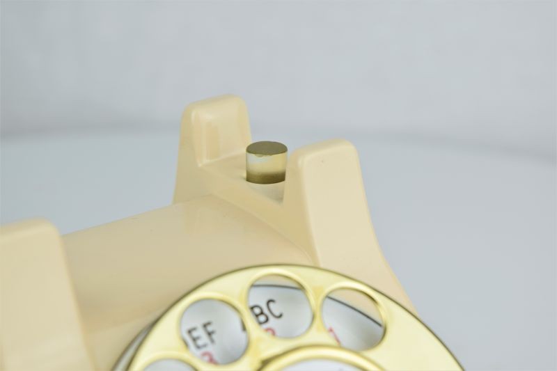 302 - Ivory - Brass Trim